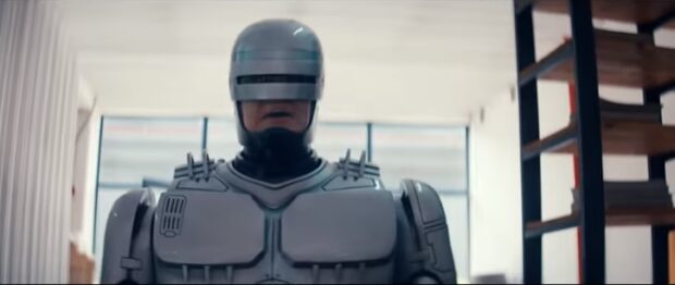 Derek-Mears-as-Robocop